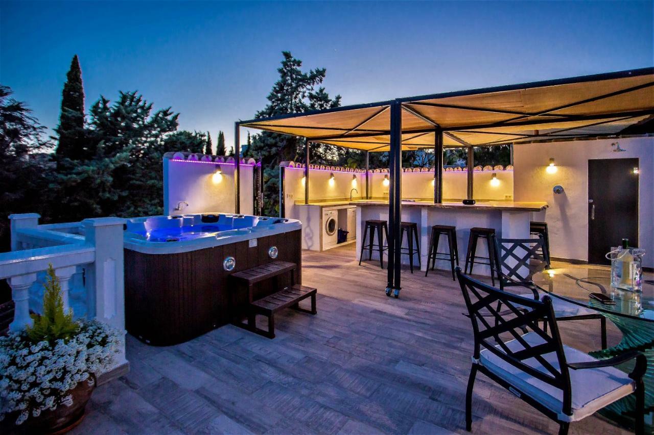 Luxury Villa With Swimming Pool And Jacuzzi Марбеля Екстериор снимка
