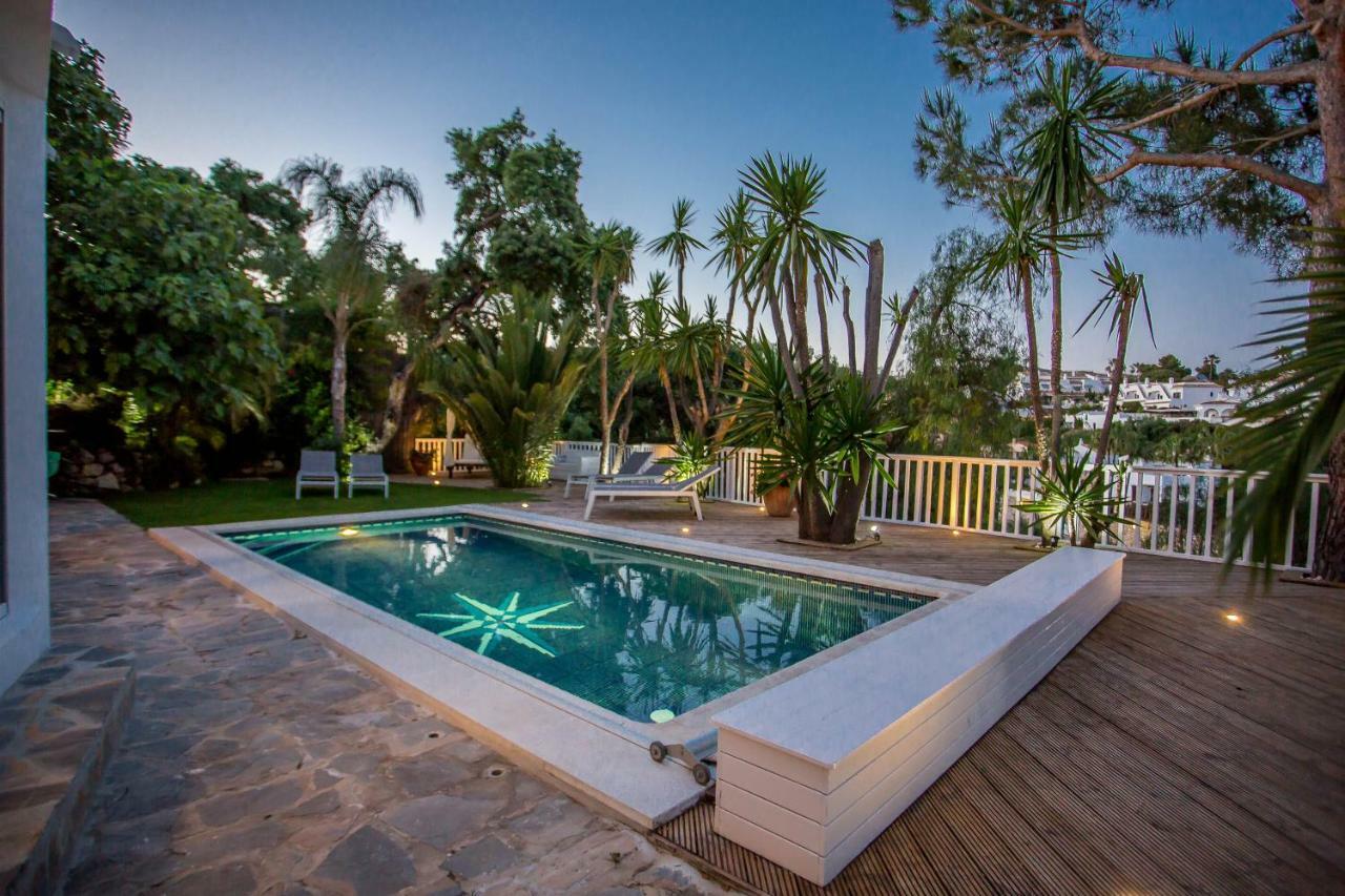 Luxury Villa With Swimming Pool And Jacuzzi Марбеля Екстериор снимка